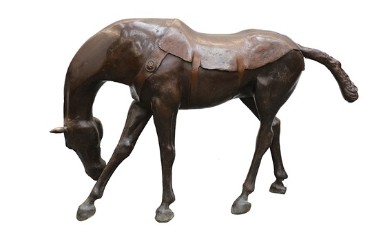 Curve neck horse bronze